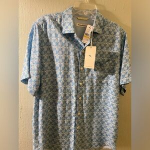 Men’s Tommy Bahama Hawaiin button down, short sleeve-Medium. NWT